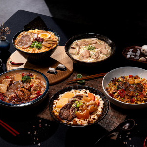 10.【獨家超狂優惠組／10盒組】牛肉、排骨、豬肚雞一次滿足