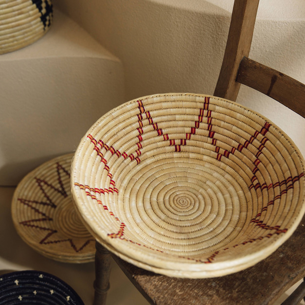 [台拉平原的風光]甜根子草編籃．開敷