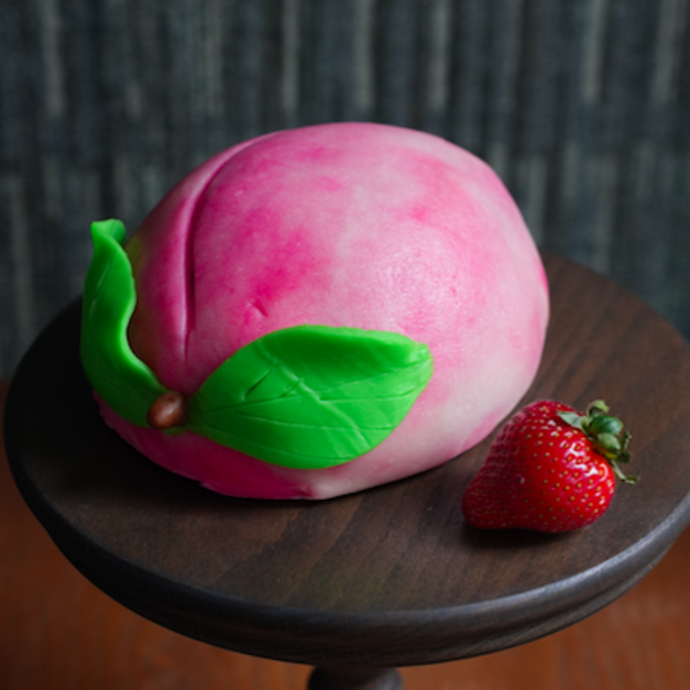 草莓烏豆沙壽桃蛋糕