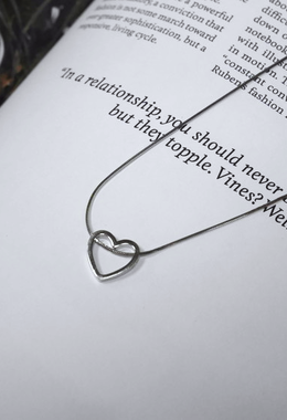 心形框鎖骨項鍊 Love Frame Necklace