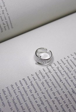 指針寬版銀戒 Indicator Ring