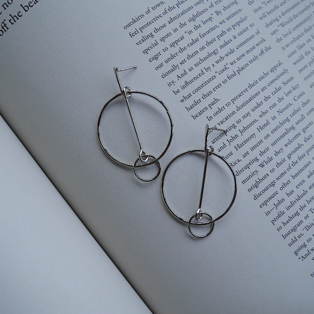 極簡環中圈耳環 Ring In The Circle Earrings