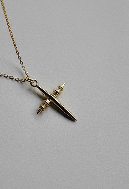 荊棘十字架項鍊 Brambly Cross Necklace