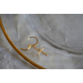 迷你雕花十字架圓圈耳環 Carved Cross Earrings