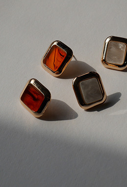 方形琥珀耳環 Square Amber Earrings