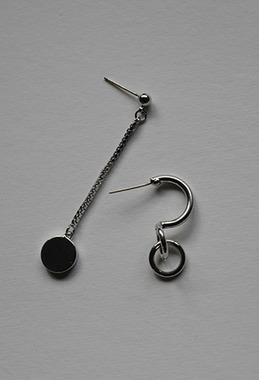 不對稱鍊條三圈耳環 Asymmetry Chain Circle Earrings