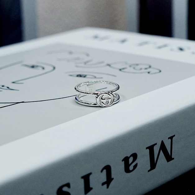 GUCCI Interlocking G Logo款戒指