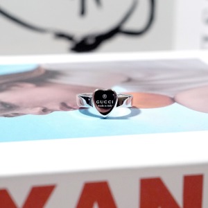 GUCCI Trademark 愛心戒指