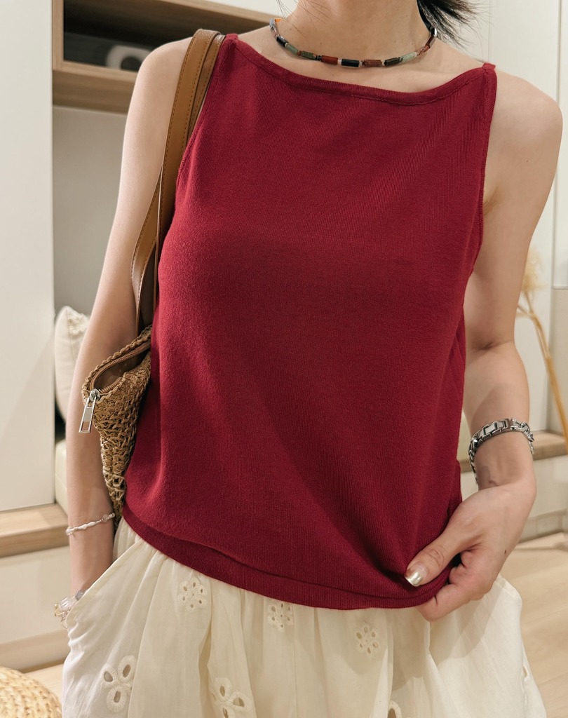 復古紅質感削肩針織背心(四色) 20010393