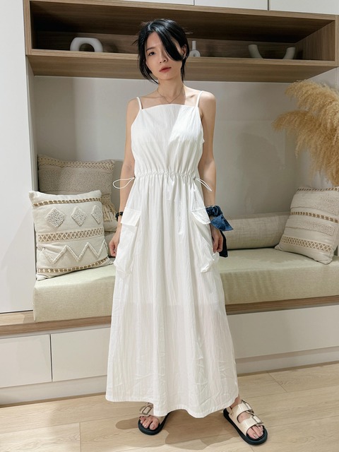 【現貨】韓系大口袋收腰連身裙 20030229