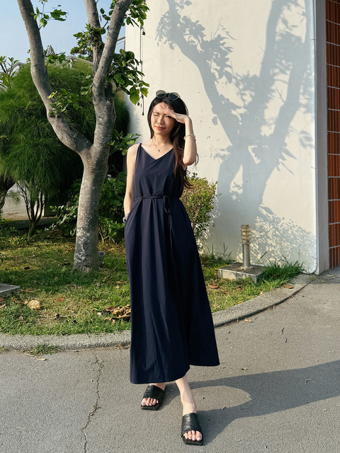日常靛藍微風綁帶長洋裝 20030243