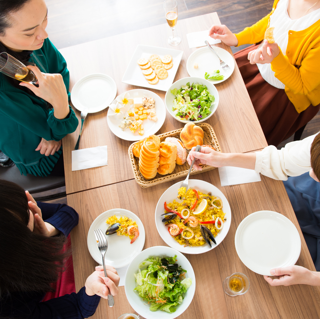 年末聚餐多? 六招教你聰明挑食不爆卡!