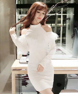 韓版性感削肩毛毛長袖包臀連身裙