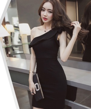 性感名媛荷葉斜肩開衩包臀連身裙(2色)