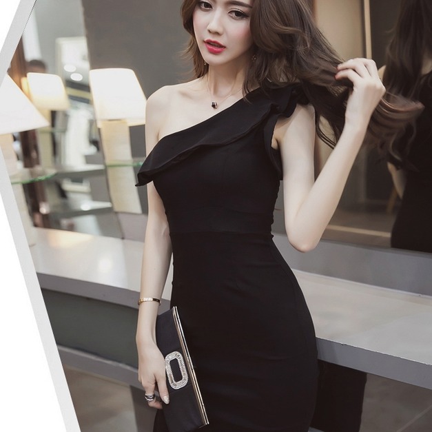 性感名媛荷葉斜肩開衩包臀連身裙(2色)