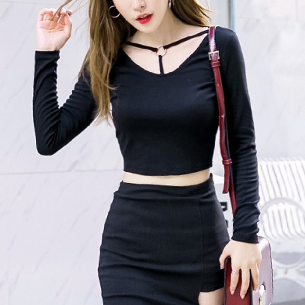 韓版性感簍空露腰短版包臀兩件套裝