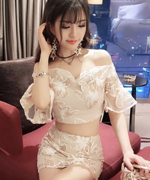 韓版性感一字領蕾絲露腰包臀兩件套裝