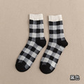 【S025】日系文青風復古大方格中筒襪(7色)_5