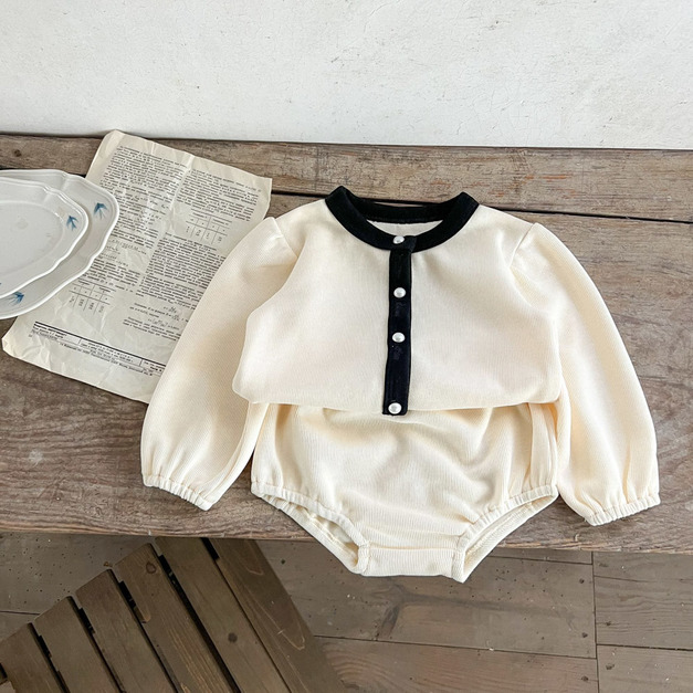 【BA553】韓版小香風黑白線條兩件式長袖短褲套裝(1色)
