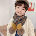 【SC003】兒童｜韓版大方塊交叉球球保暖圍巾(1色)