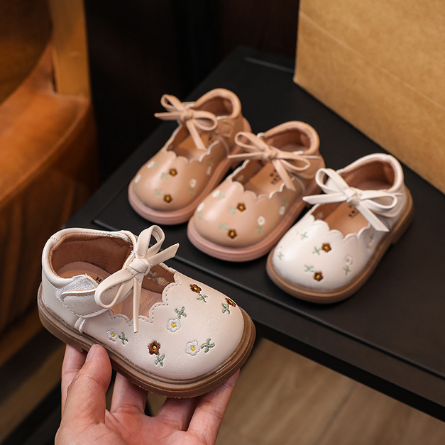 【SH030】法式刺繡小花朵公主鞋(2色)
