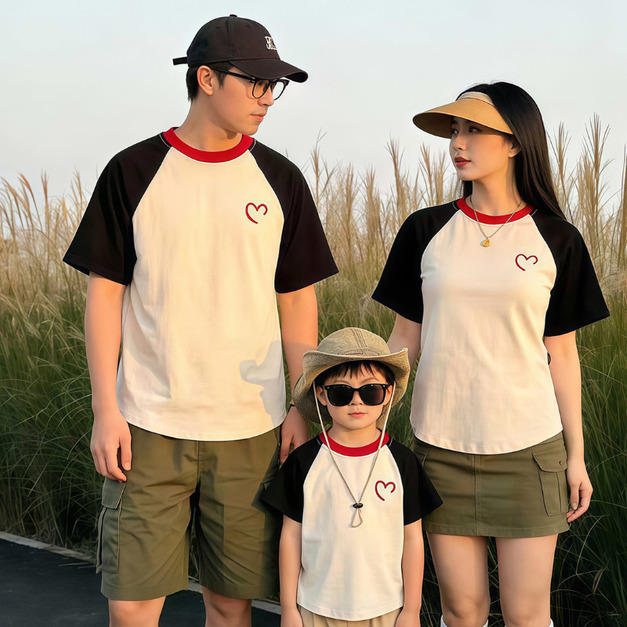 【F051】日系線條愛心全家福親子短袖上衣(2色)