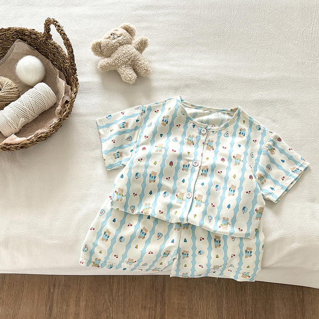 【HB050】夏日直條小熊薄款開扣成套睡衣(短袖/長褲)(1色)