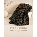 奶霜豹紋暖感圍巾_7