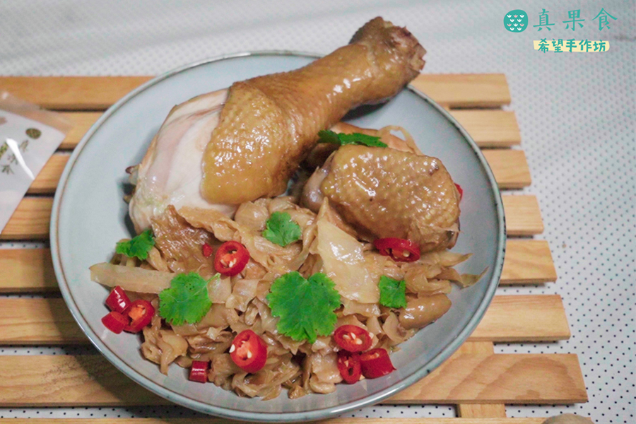 【高麗菜乾燒雞腿】快速搞定 ! 色香味俱全的便當菜