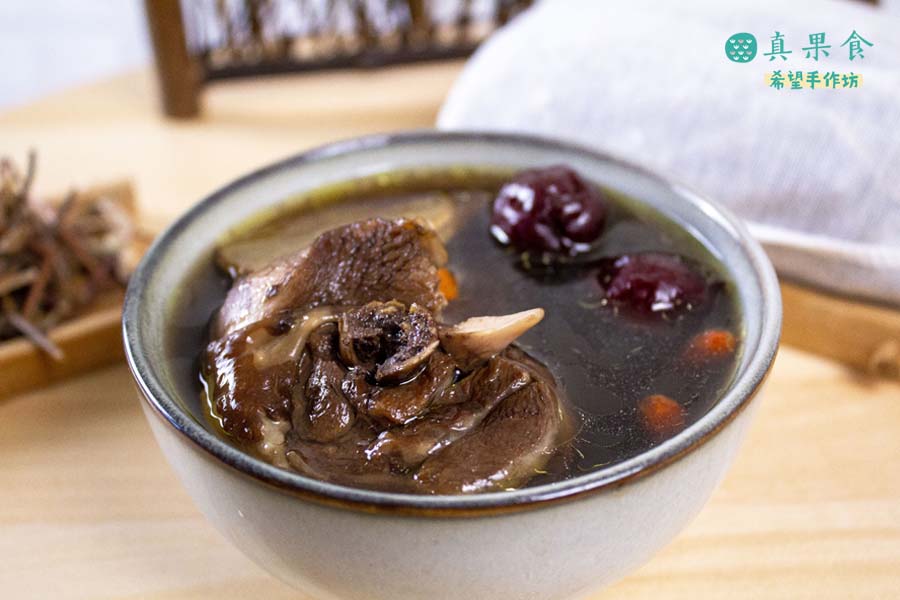 【養生仙草雞湯】清爽甘甜清熱湯品