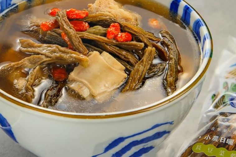 【長豆菜乾排骨湯】古早味的回憶，簡單好料理