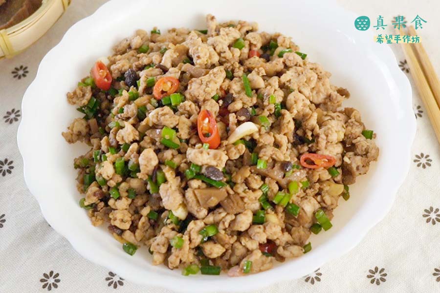 【菜脯蒼蠅頭】3分鐘上菜，這道料理也太下飯了吧