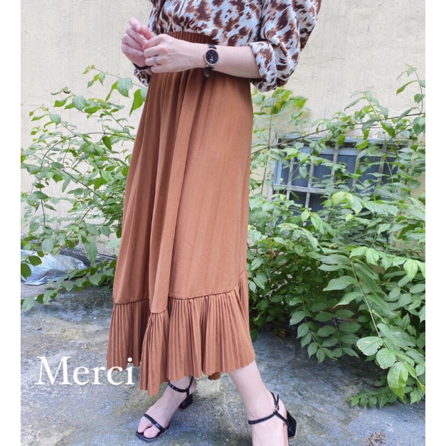 正韓不對稱百褶裙