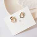 不對稱圓形貝殼水鑽耳環
