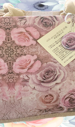 香蜜花園_天使包(手工蝶古巴特麻製手提包)_2號玫瑰天使 附贈同款花色開瓶器鑰匙圈