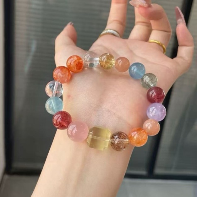虹光秘語・多彩能量水晶手串