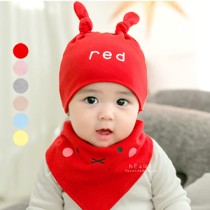 (出清不退換)棉感字母保暖帽+口水巾2件組