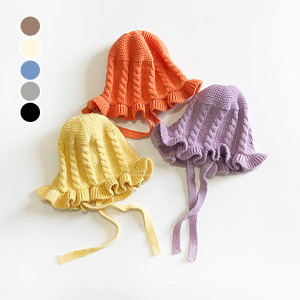 (出清不退換)可愛荷葉花邊針織帽