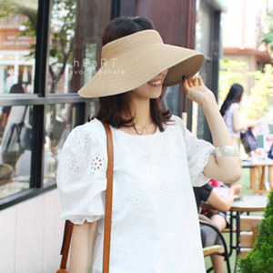 (出清不退換)夏日防曬可折疊寬簷遮陽編織草帽