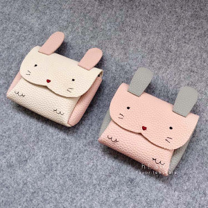 (出清不退換)粉色兔子造型側背包小包包