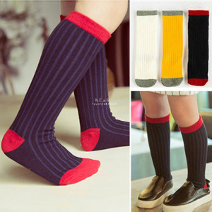 (出清不退換)拼色羅紋坑條長襪