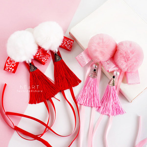 中國風毛球緞帶流蘇髮夾 一對入