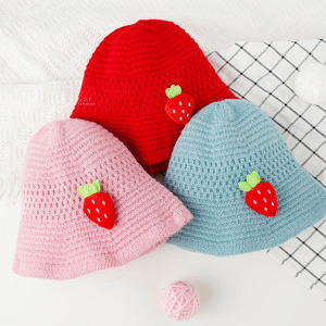 (出清不退換)草莓造型保暖漁夫帽