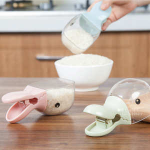 多功能小鴨封口夾量米杯