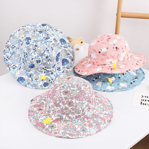 (出清不退換)滿版可愛兔子蘑菇圖案帽子