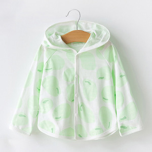 (出清不退換)卡通印花清涼防曬連帽外套 青豆