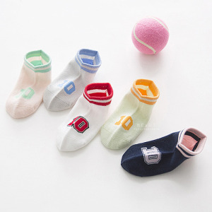 (出清不退換)數字棉感運動船襪 不挑款