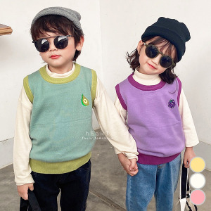 (出清不退換)水果刺繡圖案針織無袖背心