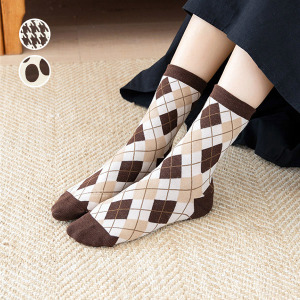 (出清不退換)滿版學院風圖案大人襪