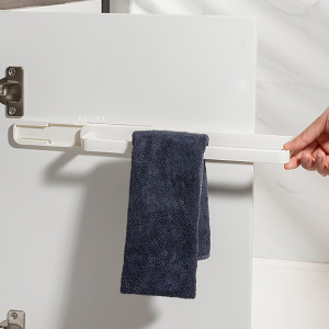 抽拉式櫥櫃收納毛巾架